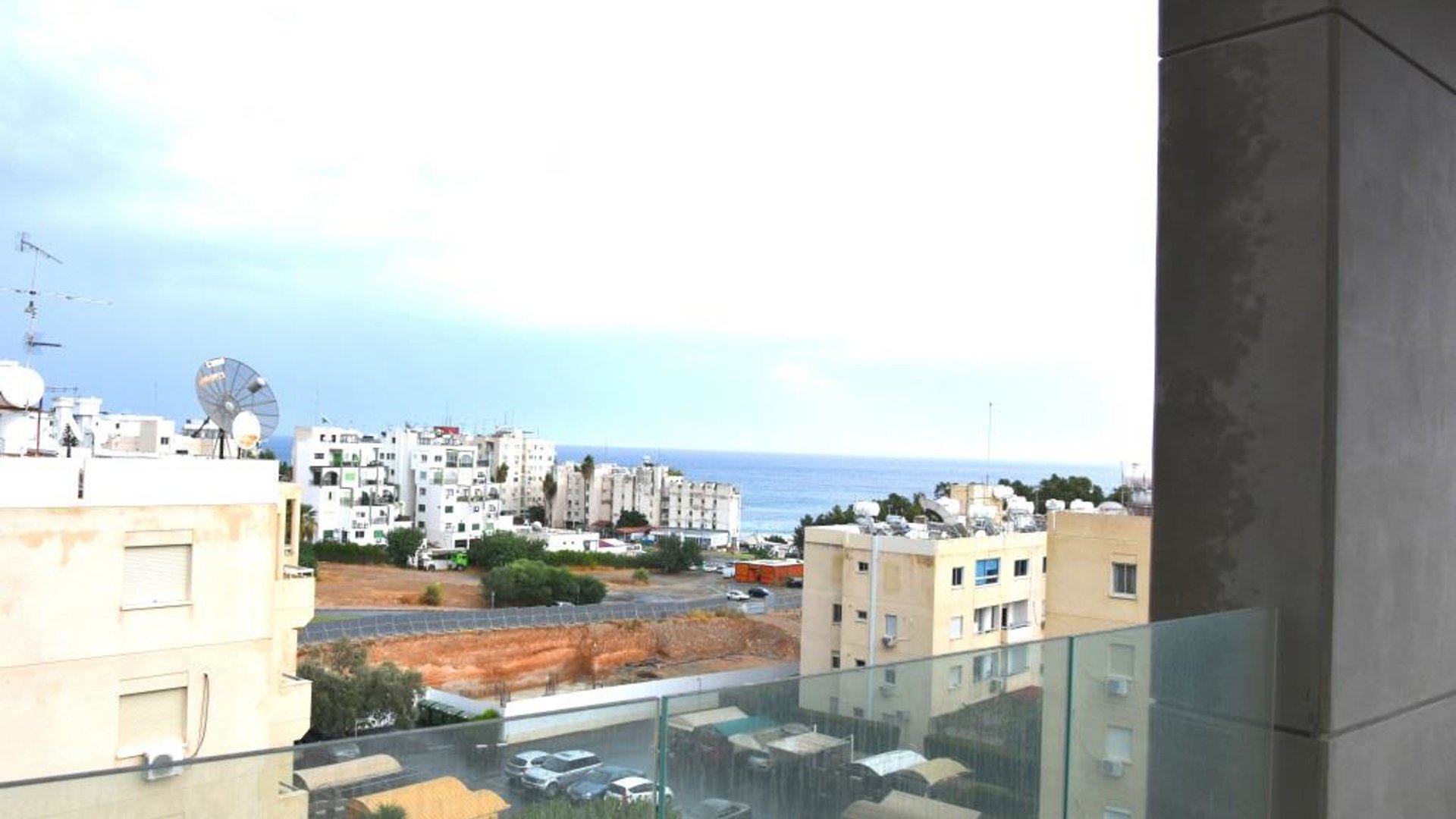 2 chambres Appartement à Agios Tychonas, Limassol, Chypre No. 26152
