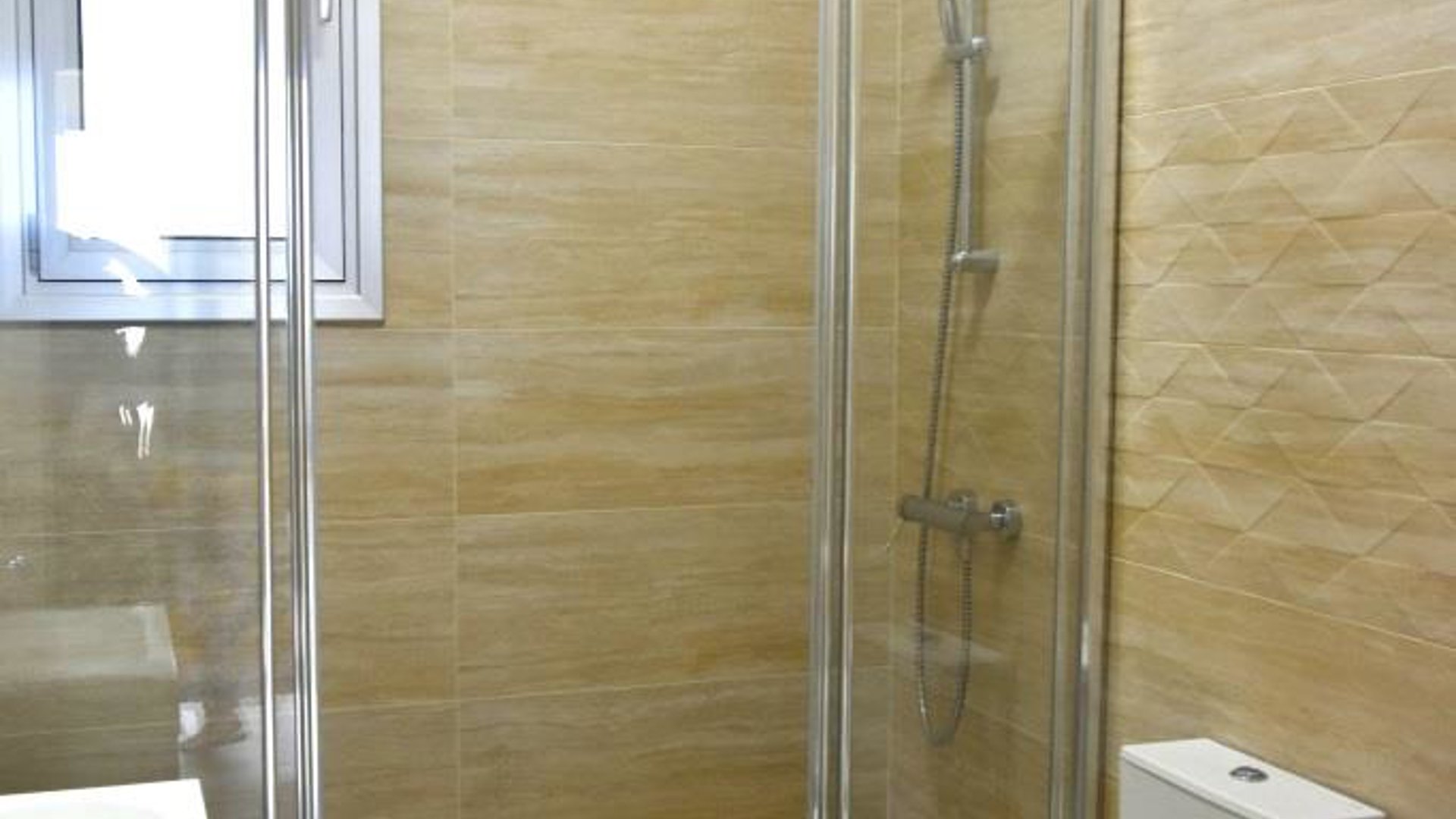 2 chambres Appartement à Agios Tychonas, Limassol, Chypre No. 26152