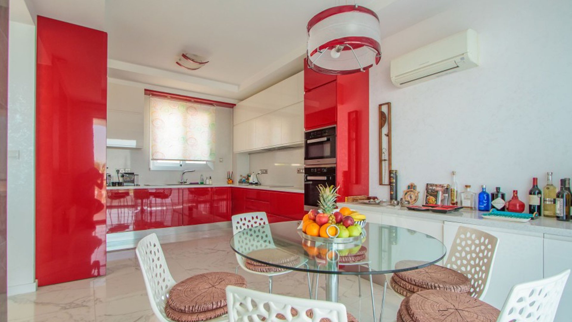 5 bedrooms Villa in Agios Tychonas, Limassol, Cyprus No. 26154