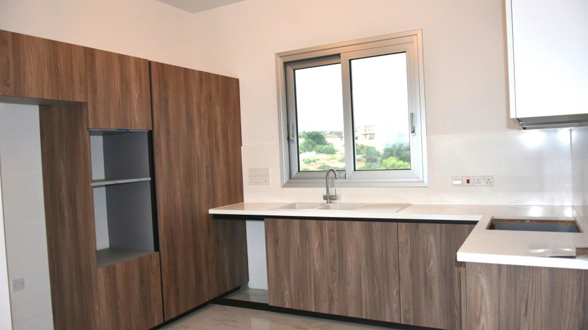 2 chambres Appartement à Agios Tychonas, Limassol, Chypre No. 26151
