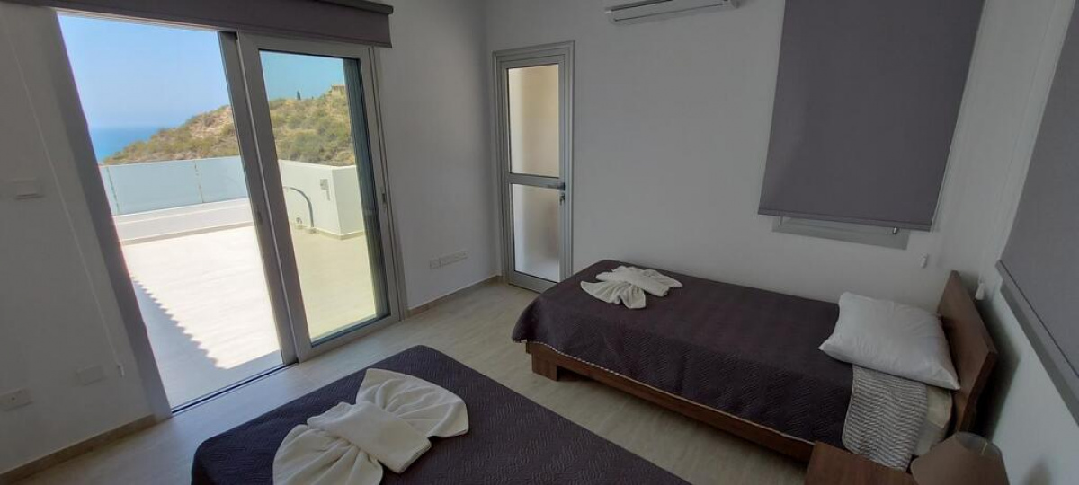 3 bedrooms Villa in Paphos, Cyprus No. 38160