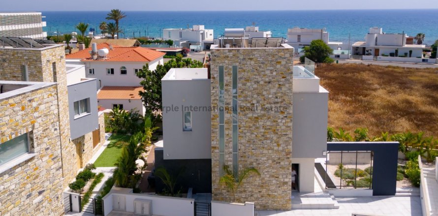 4 bedrooms Villa in Ayia Napa, Ammochostos, No. 37574
