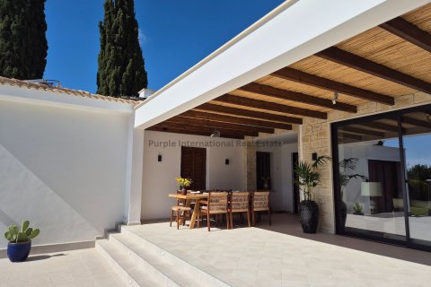 4 bedrooms Villa in Aphrodite Hills, Kouklia, Paphos, Cyprus No. 37571 14
