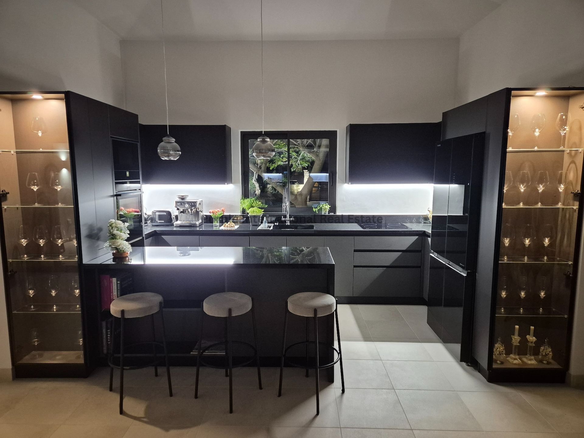 4 bedrooms Villa in Aphrodite Hills, Kouklia, Paphos, Cyprus No. 37571