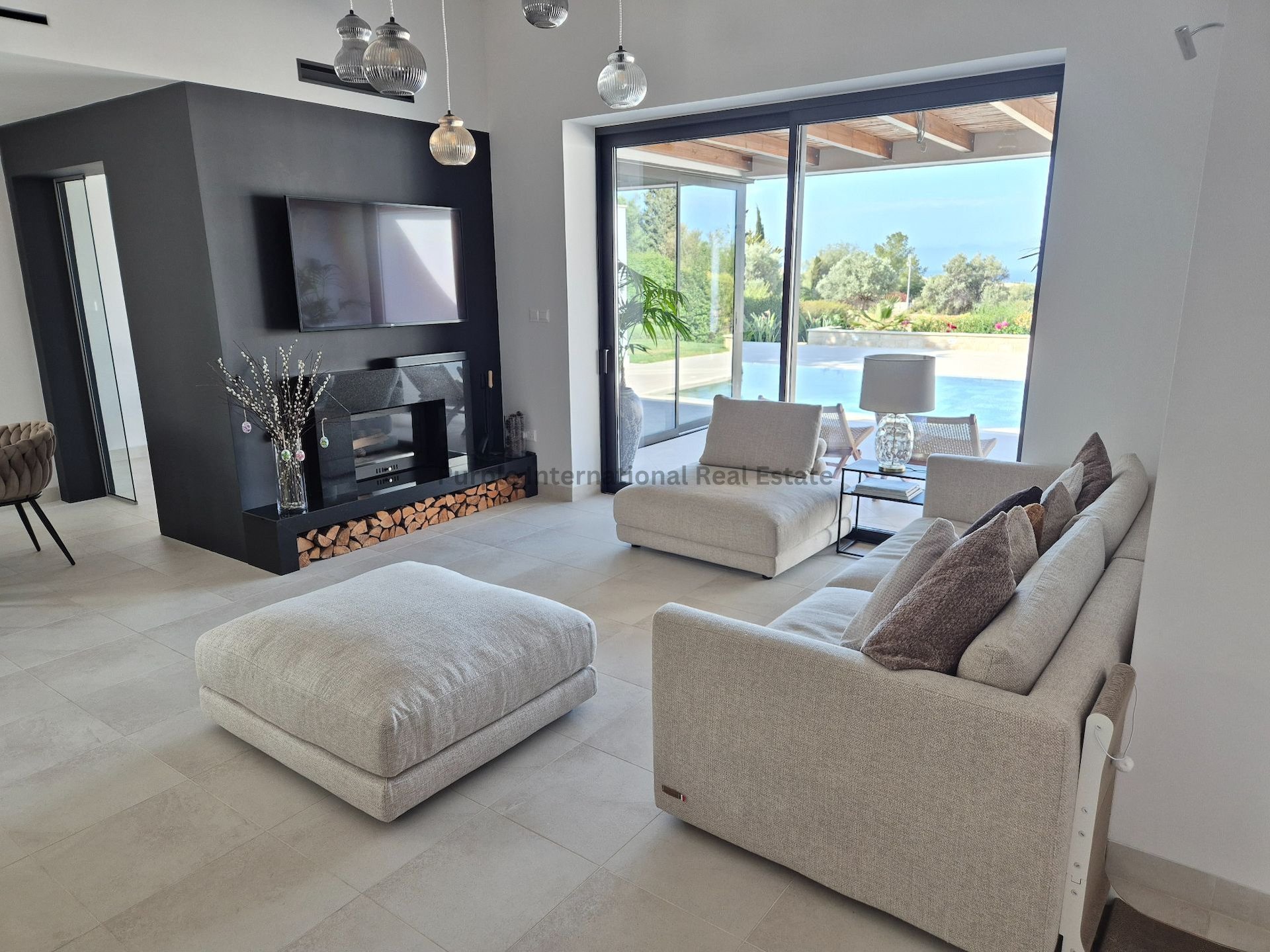 4 bedrooms Villa in Aphrodite Hills, Kouklia, Paphos, Cyprus No. 37571