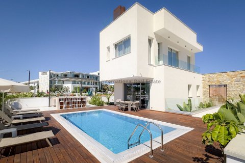 4 bedrooms Villa in Ayia Napa, Ammochostos, No. 37575 4