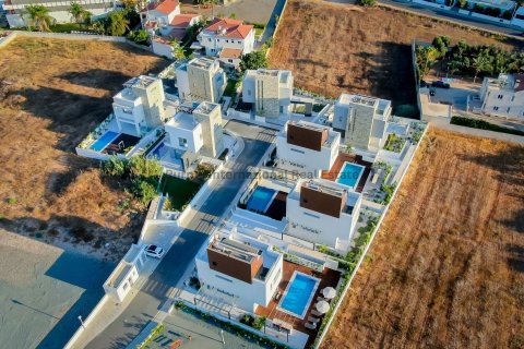 4 bedrooms Villa in Ayia Napa, Ammochostos, No. 37575 10