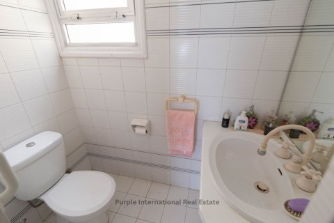 Квартира с 2 спальнями в Ларнака, Кипр № 37159 8
