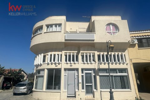 8 bedrooms Commercial property in Pervolia, Larnaka,  No. 39789
