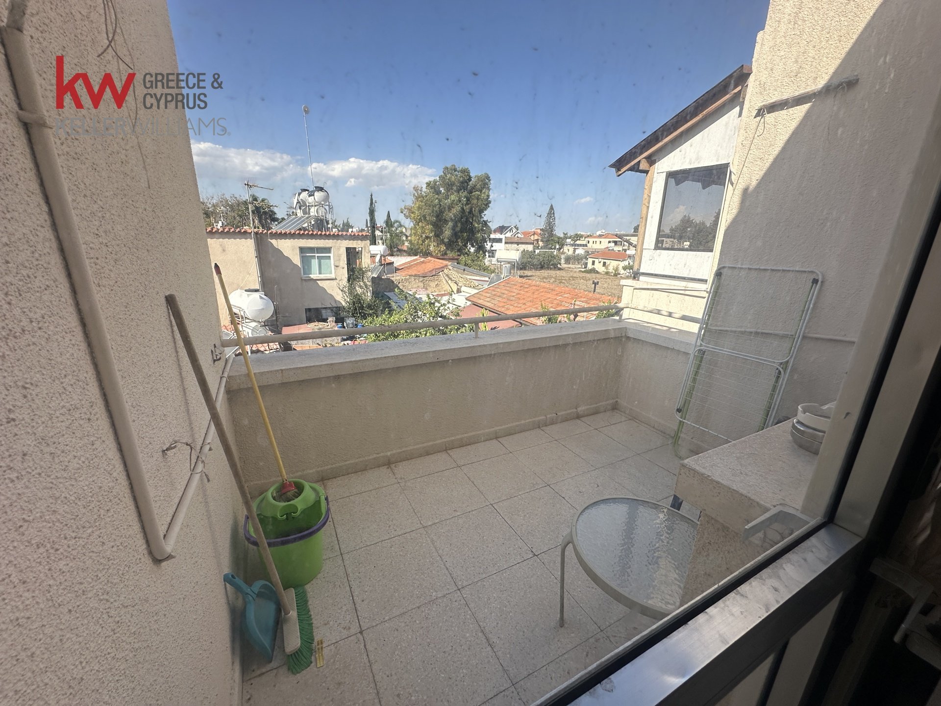 8 bedrooms Commercial property in Pervolia, Larnaka, Cyprus No. 39789