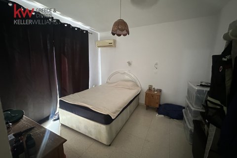 8 bedrooms Commercial property in Pervolia, Larnaka,  No. 39789 11