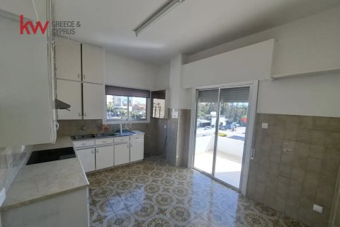 3 bedrooms Apartment in Larnaca, Larnaka, No. 39794 5