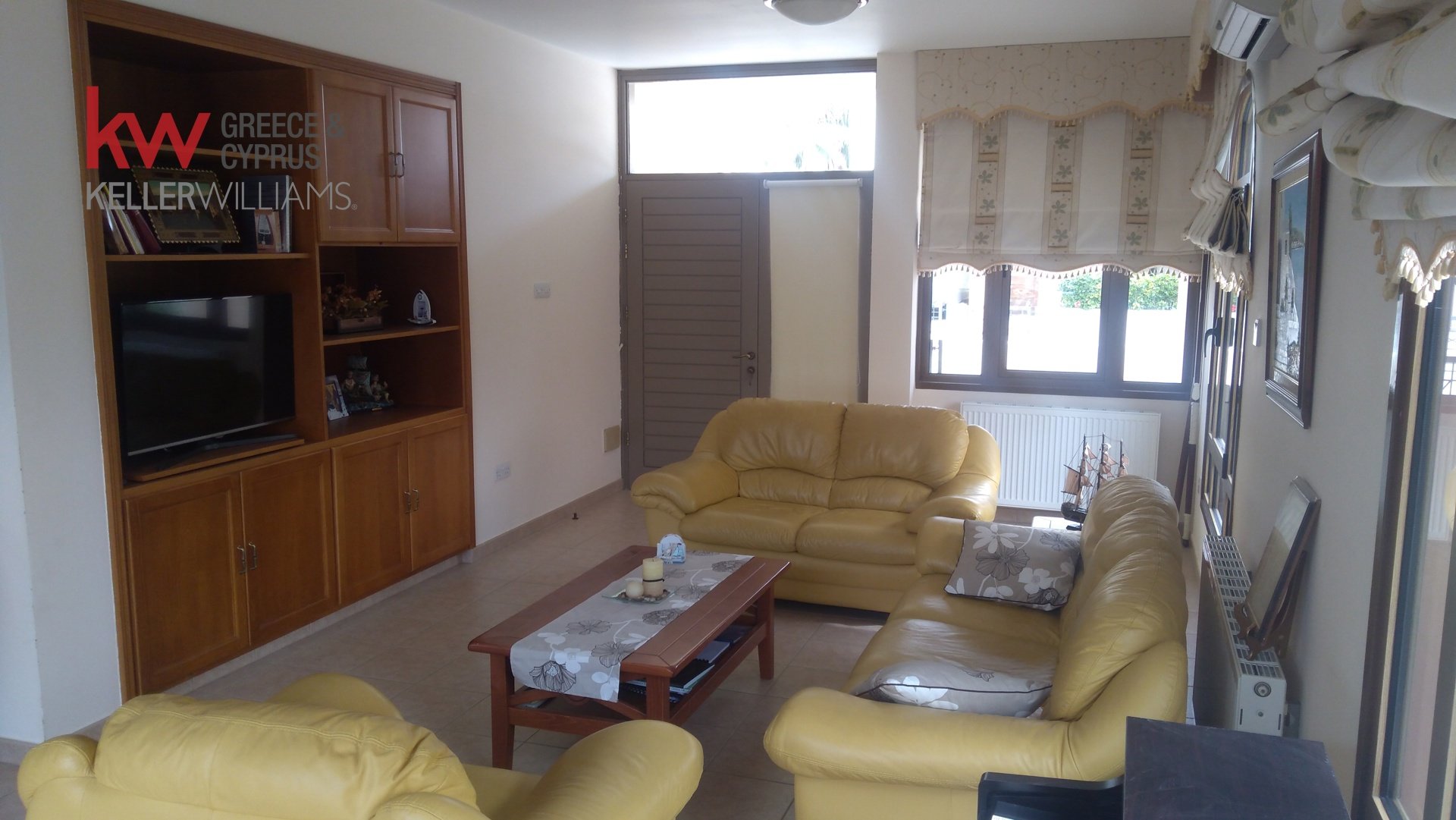 4 bedrooms Townhouse in Pyla, Larnaka, Cyprus No. 39793