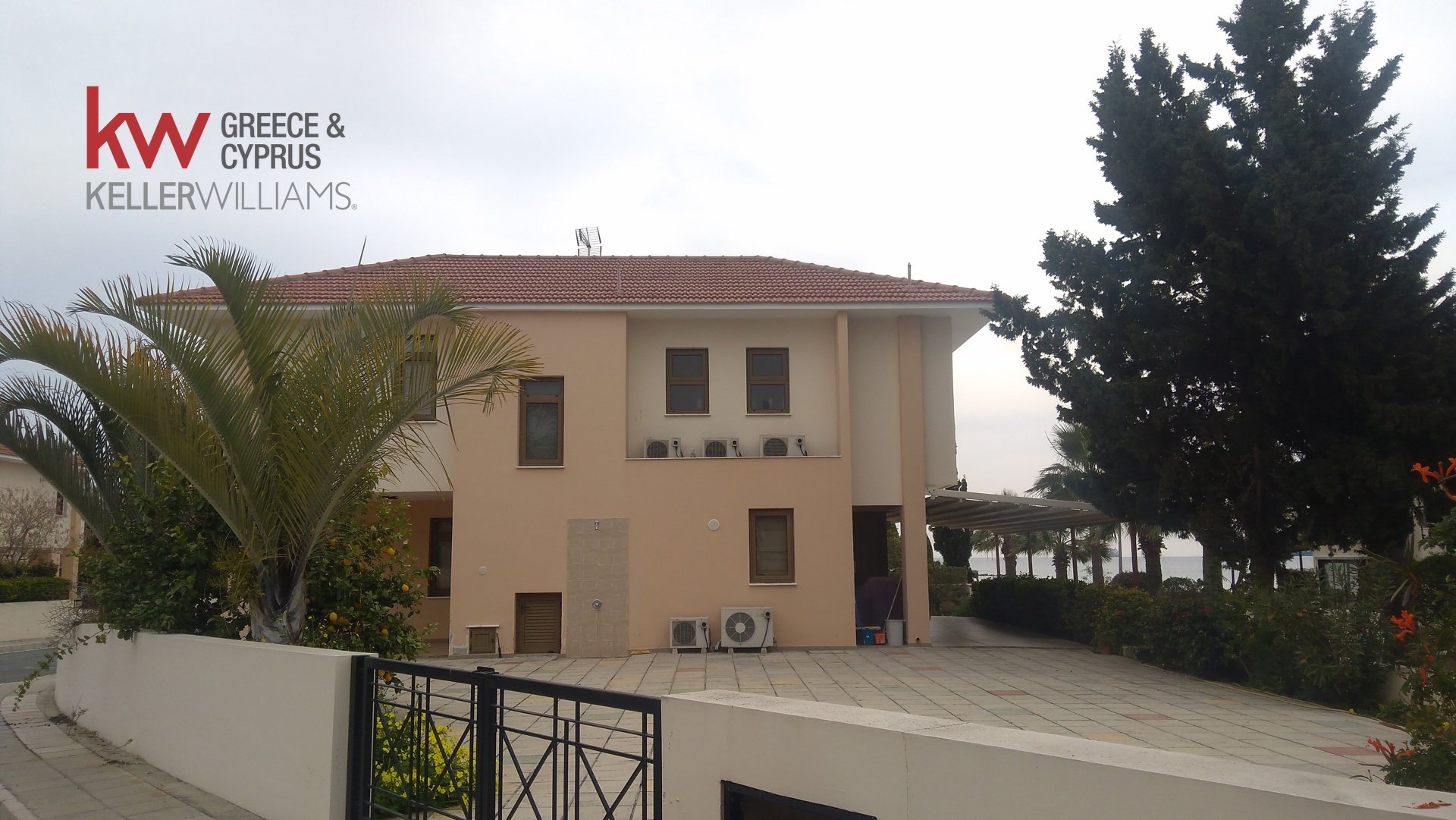 4 bedrooms Townhouse in Pyla, Larnaka, Cyprus No. 39793