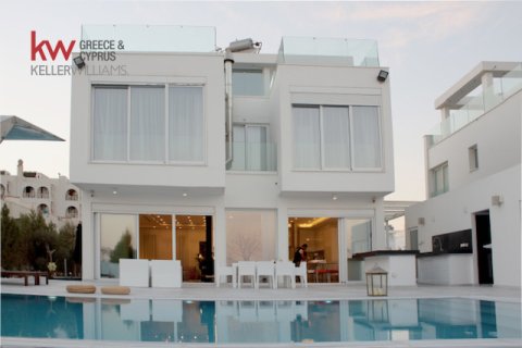 6 bedrooms Villa in Oroklini, Larnaka,  No. 39790 2