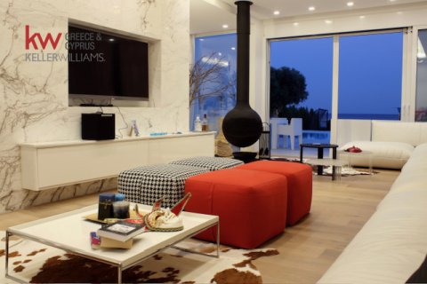 6 bedrooms Villa in Oroklini, Larnaka,  No. 39790 12