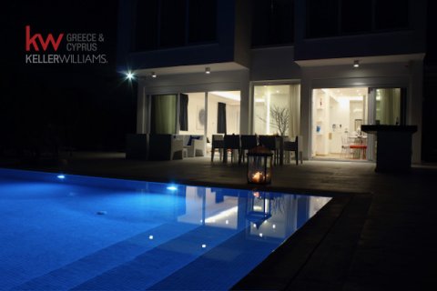 6 bedrooms Villa in Oroklini, Larnaka,  No. 39790 21