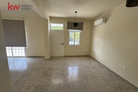 3 bedrooms Townhouse in Larnaca, Larnaka,  No. 39791 9