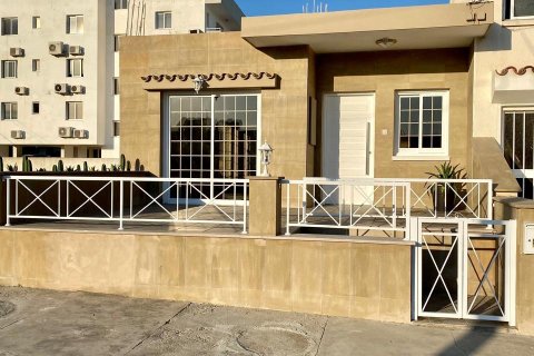 3 bedrooms Townhouse in Larnaca, Larnaka, No. 39788