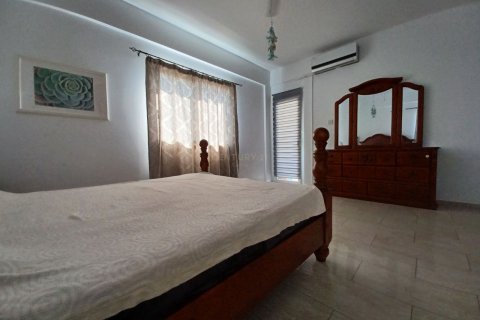 Квартира с 4 спальнями в Гермасойя, Лимасол,  № 34896 14