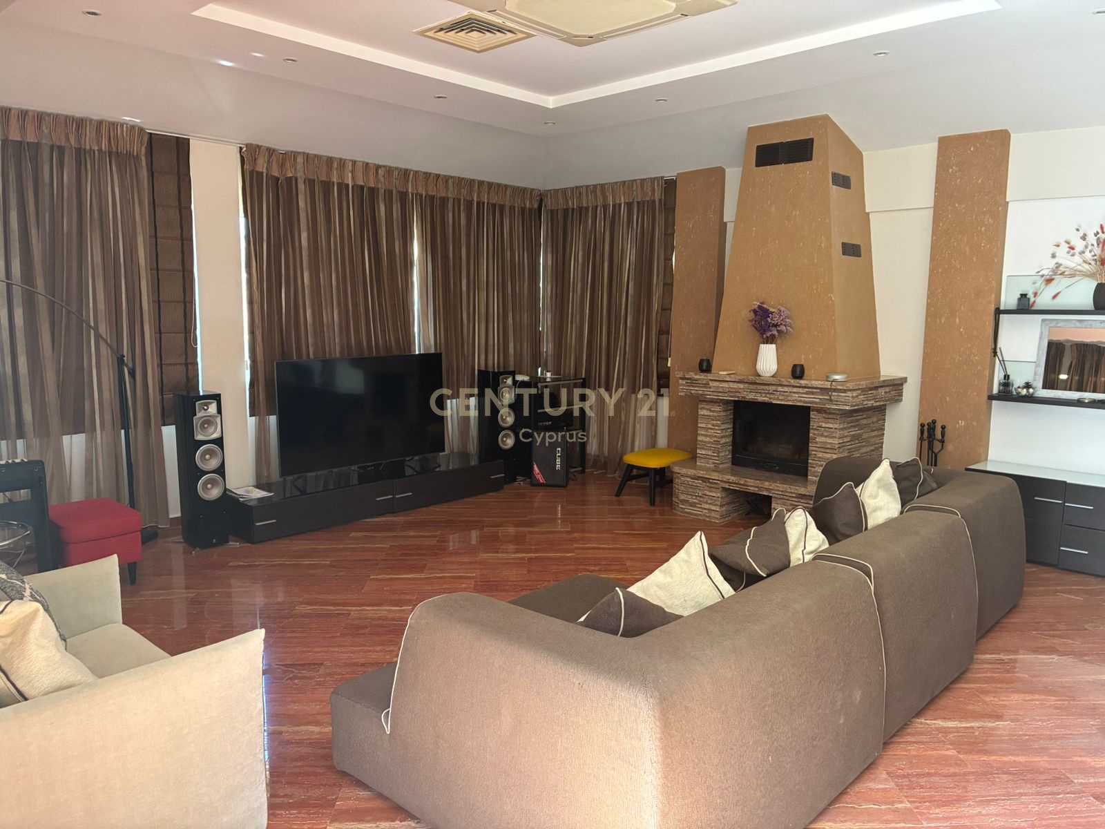 4 bedrooms Villa in Pyrgos, Limassol, Cyprus No. 55390