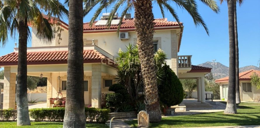 4 dormitorios Villa en Pyrgos, Limassol, No. 55390