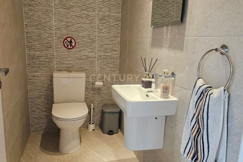 2 chambres Appartement à Mouttagiaka, Limassol, No. 54040 7