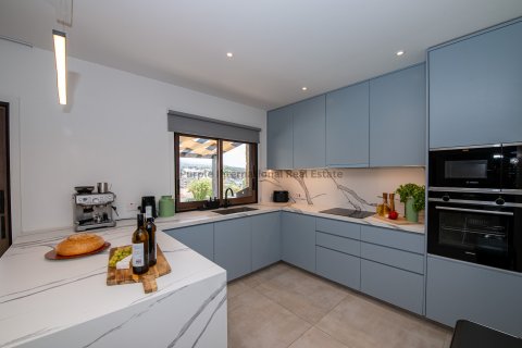 5 bedrooms Villa in Pegeia, Paphos,  No. 39079 5