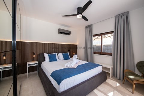 5 bedrooms Villa in Pegeia, Paphos,  No. 39079 9