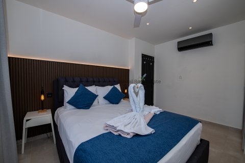 5 bedrooms Villa in Pegeia, Paphos,  No. 39079 29