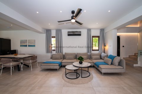 5 bedrooms Villa in Pegeia, Paphos,  No. 39079 15
