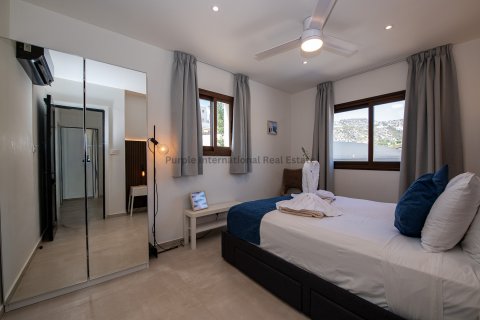 5 bedrooms Villa in Pegeia, Paphos,  No. 39079 27