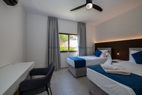 5 bedrooms Villa in Pegeia, Paphos,  No. 39079 25