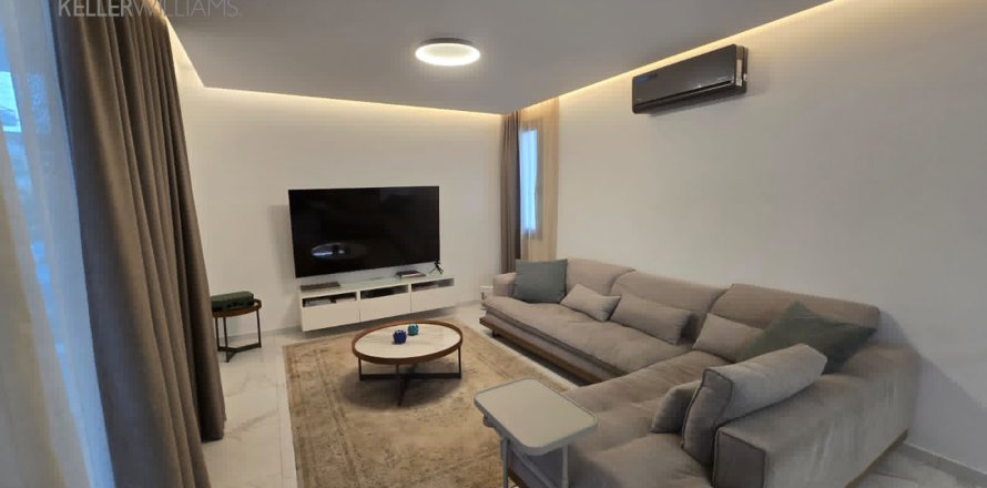 2 bedrooms Apartment in Larnaca, Larnaka,  No. 52143