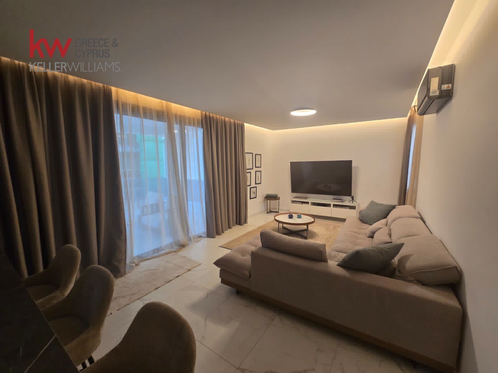 2 bedrooms Apartment in Larnaca, Larnaka, Cyprus No. 52143