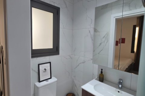 2 bedrooms Apartment in Larnaca, Larnaka,  No. 52143 15