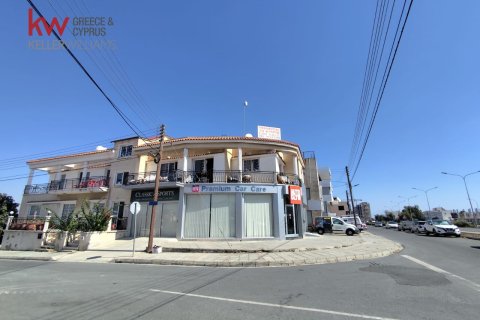 500m2 Commercial property in Larnaka, No. 40645