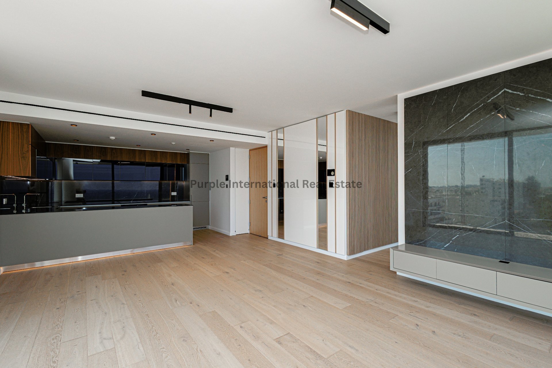 3 bedrooms Apartment in Larnaca, Larnaka, Cyprus No. 8015