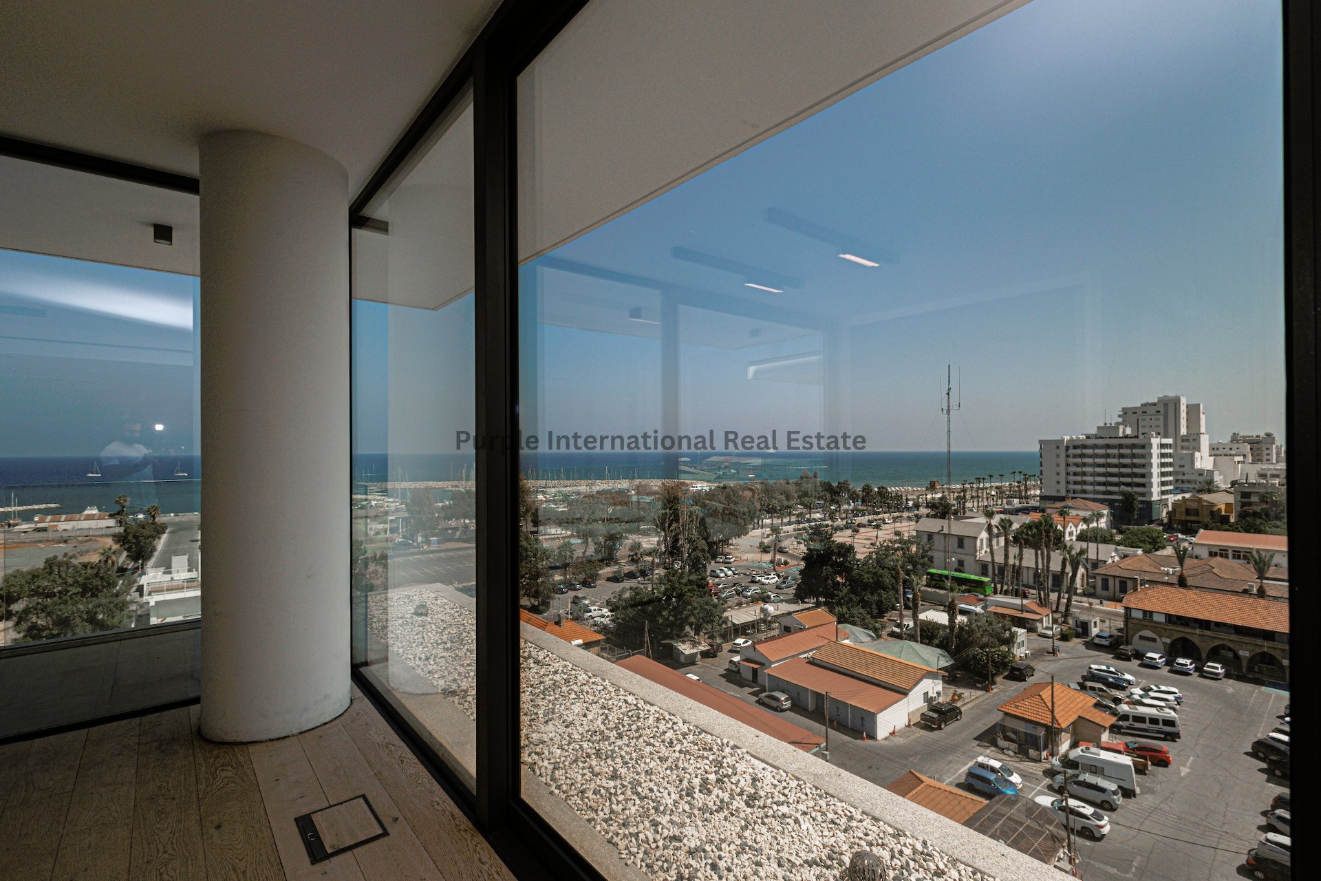 3 bedrooms Apartment in Larnaca, Larnaka, Cyprus No. 8015