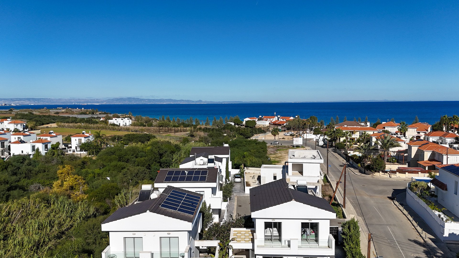 4 bedrooms Villa in Paralimni, Ammochostos, Cyprus No. 35724