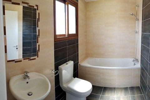 Вилла с 8 спальнями в Пафос,  № 38471 8