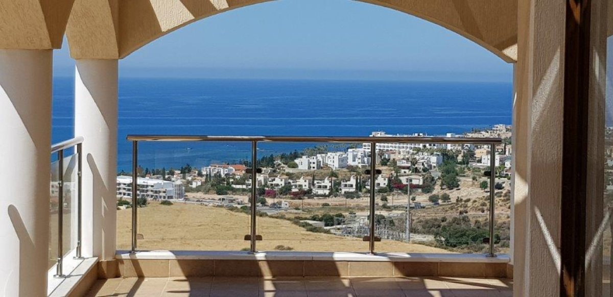 6 bedrooms Villa in Paphos, Cyprus No. 38472