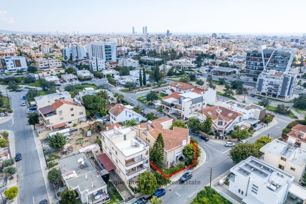 4 bedrooms Villa in Limassol, Cyprus No. 36545