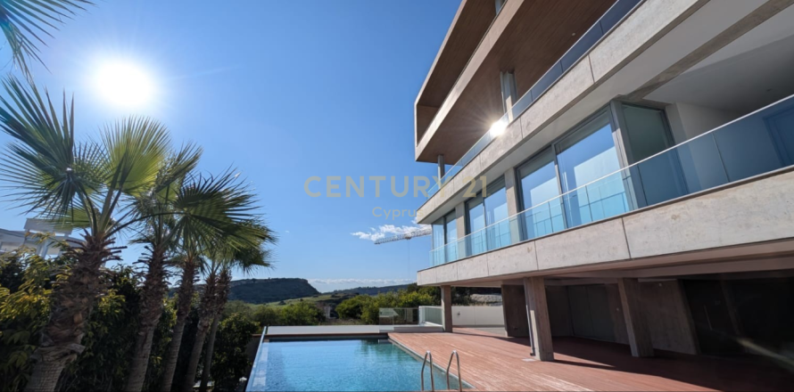 4 dormitorios Villa en Agios Tychonas, Limassol,  No. 55908