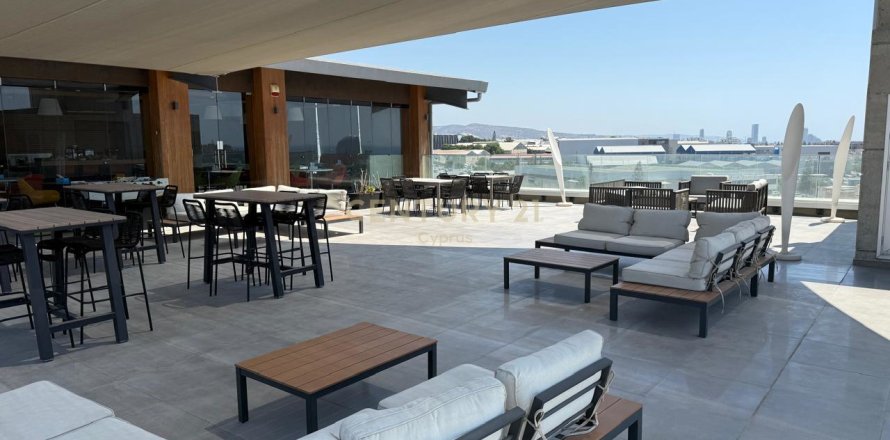 1100m2 Oficina en Agios Athanasios, Limassol,  No. 55906