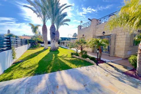 3 dormitorios Villa en Agios Georgios, Paphos,  No. 55905 30