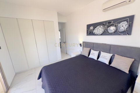 3 dormitorios Villa en Agios Georgios, Paphos,  No. 55905 20