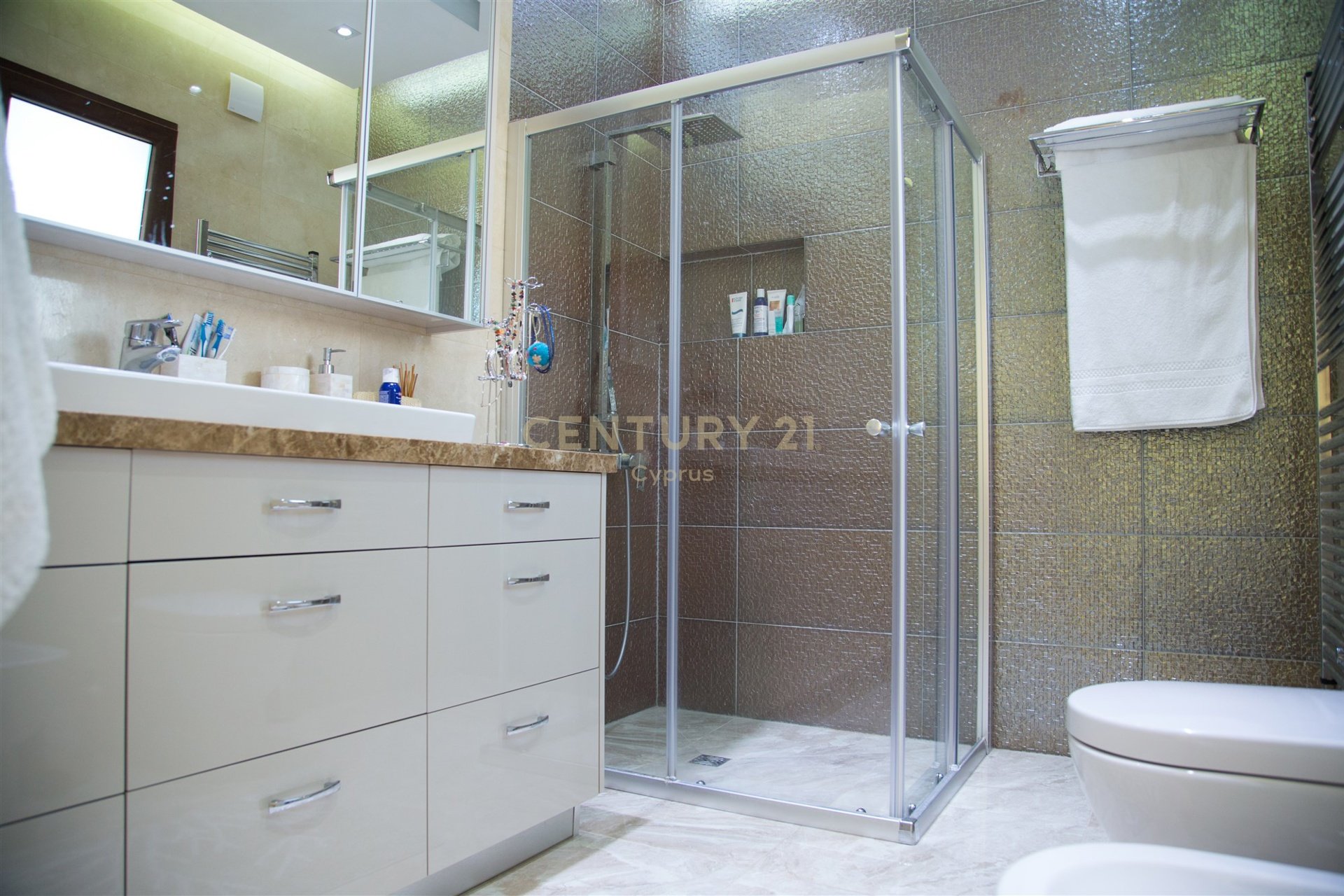 5 chambres Villa à Agios Athanasios, Limassol, Chypre No. 55903