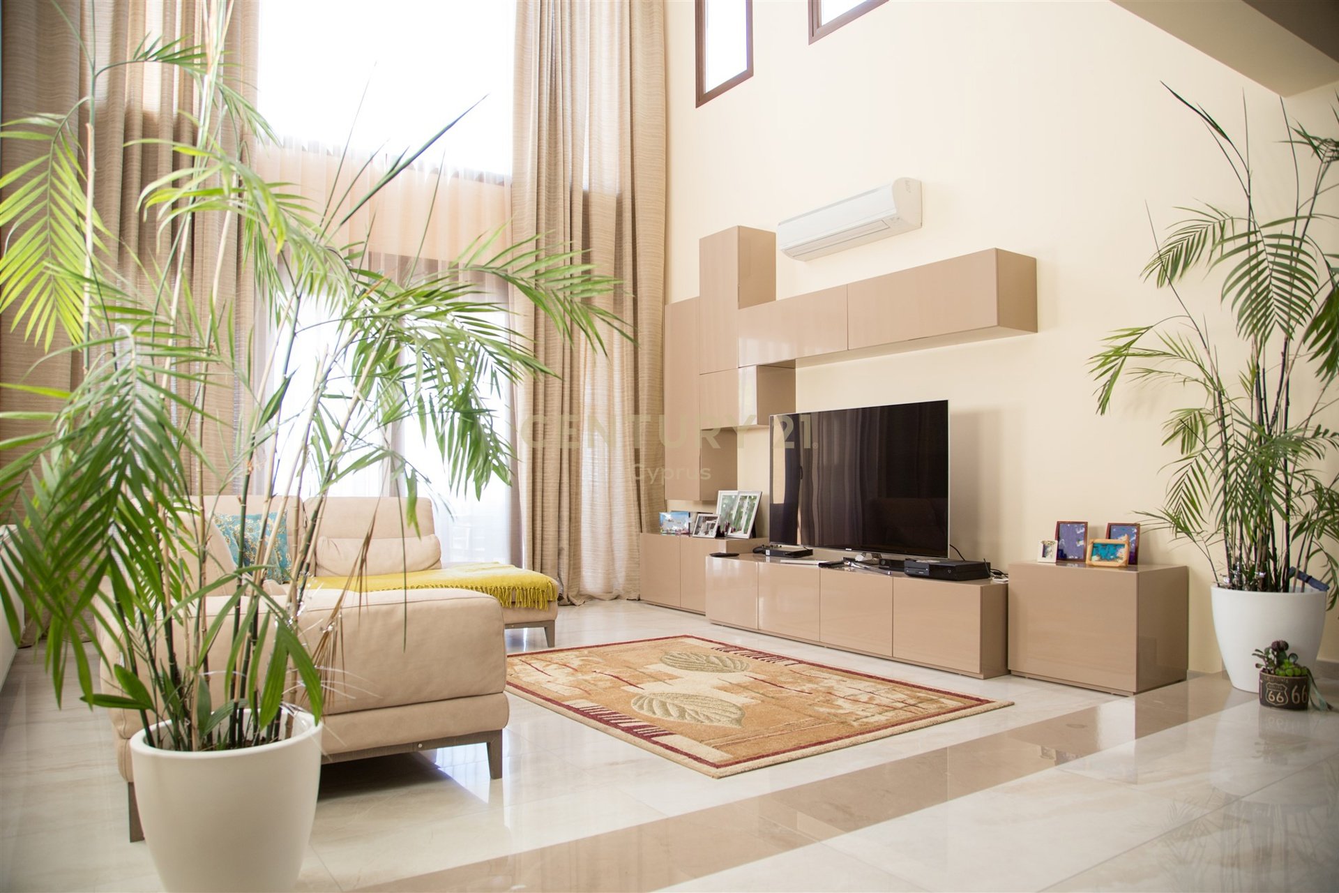 5 chambres Villa à Agios Athanasios, Limassol, Chypre No. 55903