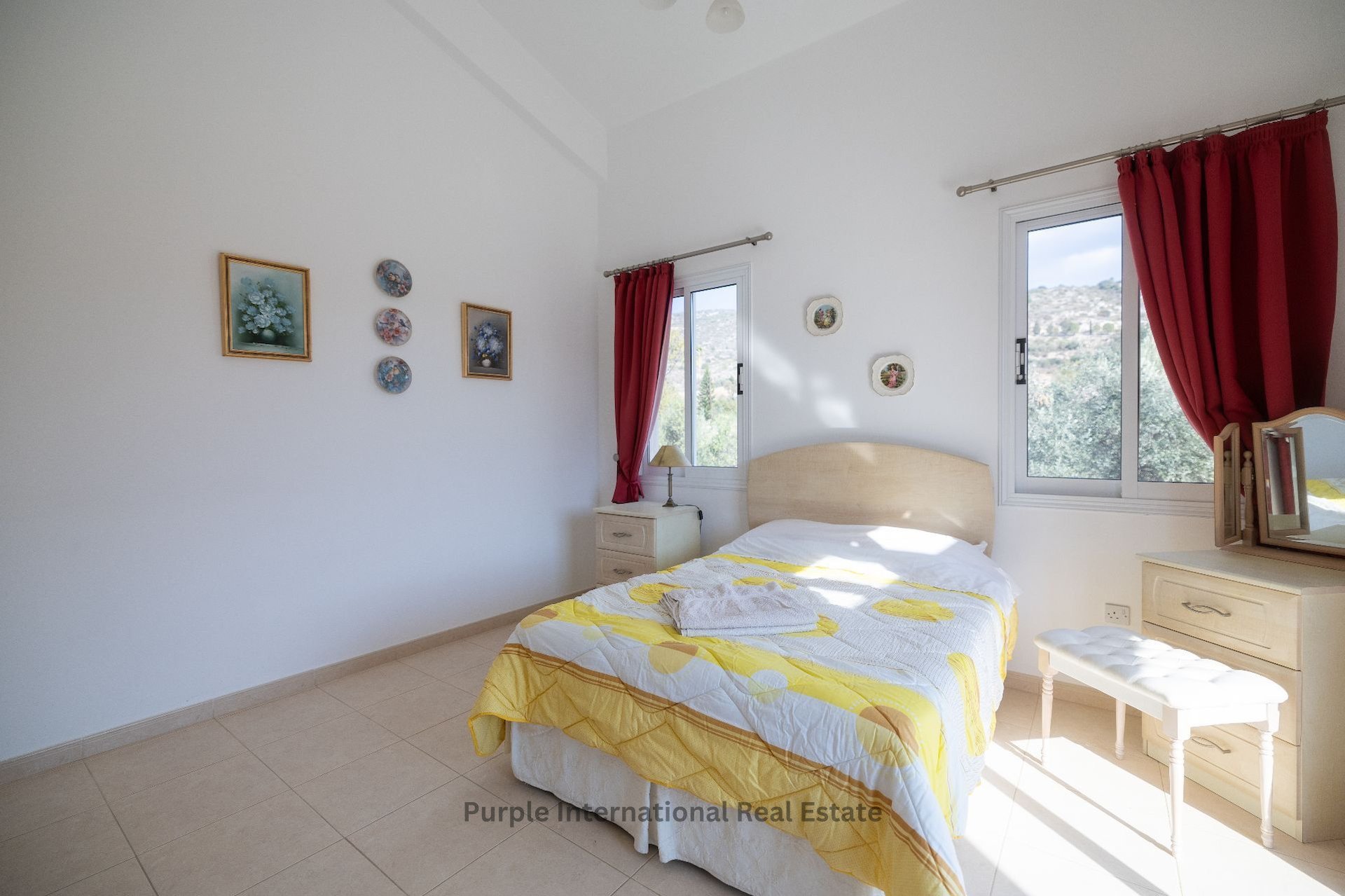 4 bedrooms Villa in Steni, Paphos, Cyprus No. 35282